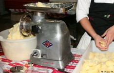 Step Preparazione gnocchi (4).jpg